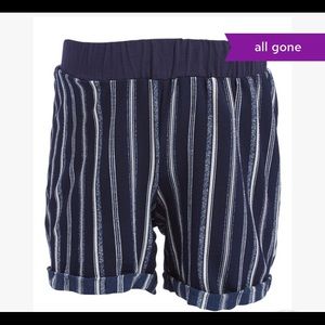 Maternity shorts new with tags